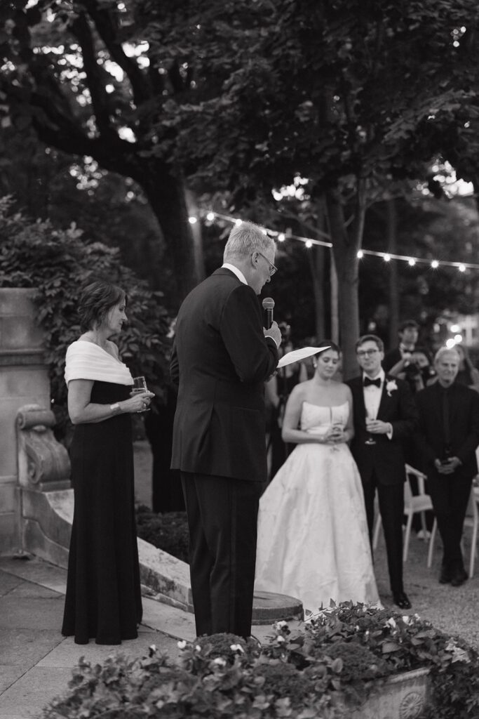 Cocktail hour in the Meridian House